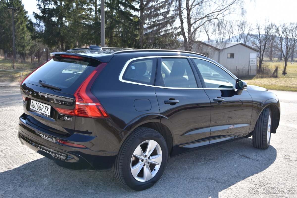 Volvo XC60 2.0 B4 mHEV Momentum A/T - 6