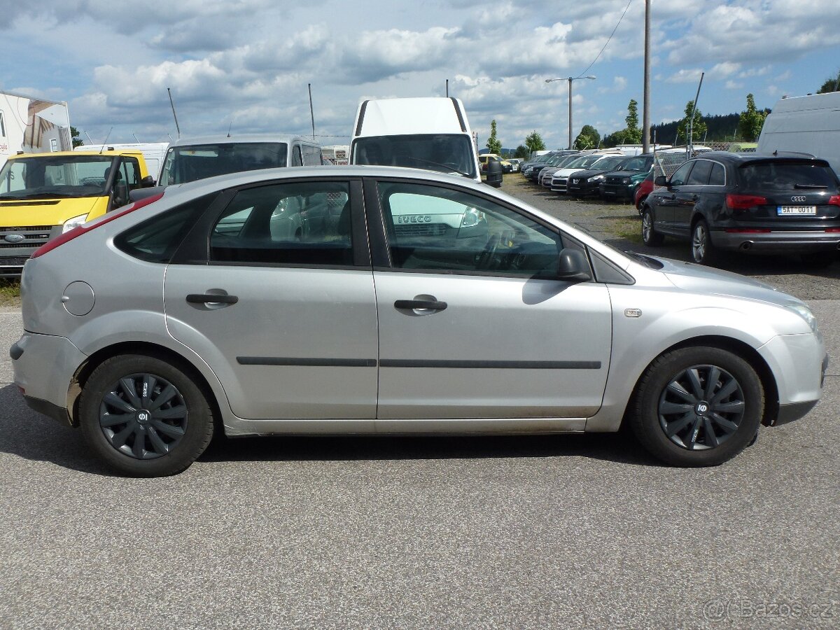 ⭐⭐⭐Ford Focus 1,6i 16V Hatchback 03/2006. NOVÁ STK ⭐⭐⭐ - 6
