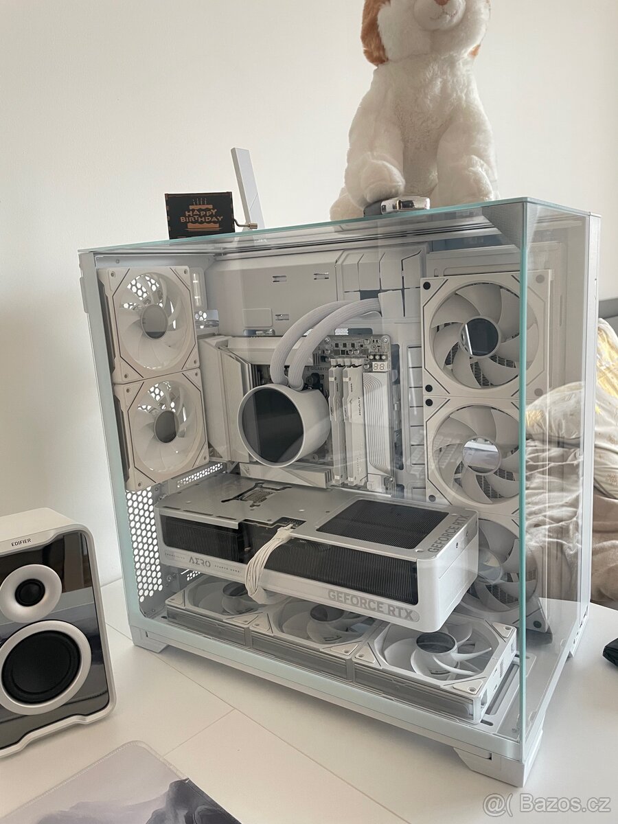 Hehni PC (stealth). R7 9800x3d RTX 5070ti - 6