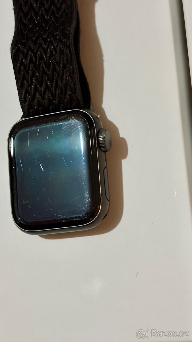 Apple Watch SE (2021) 40 mm - 6