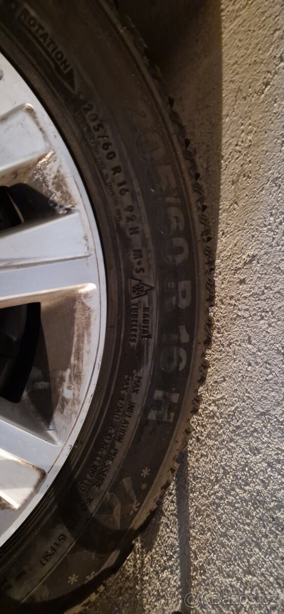 Top kola s pneu VW r16 205/60 + zimni pneu semperit top grip - 6