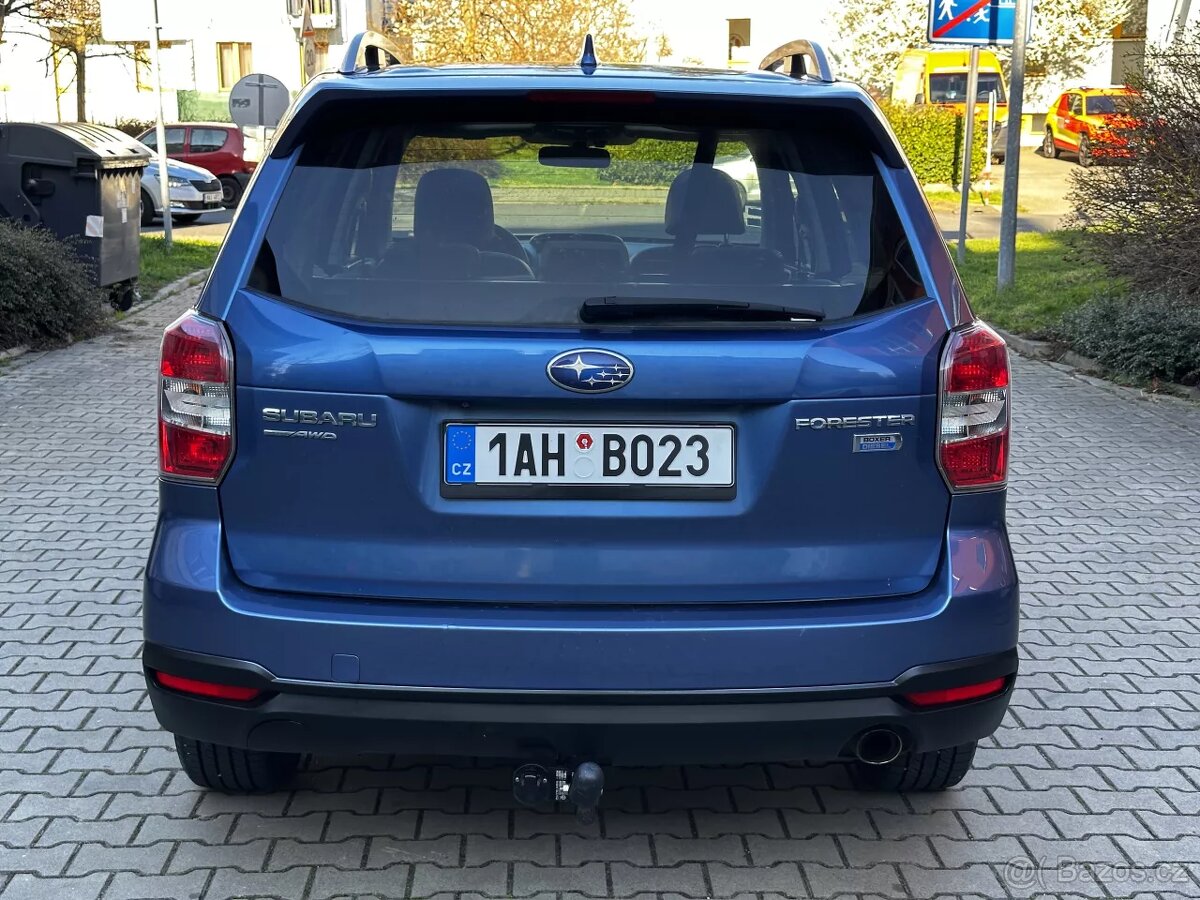 Subaru Forester SJ 2.0 D 4x4 Kůže Navi Xenony Panorama Tažné - 6