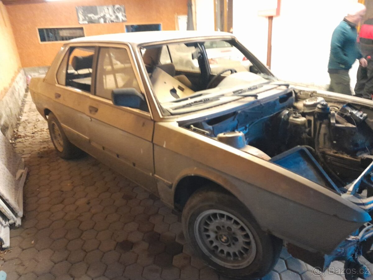Bmw e28 - 6