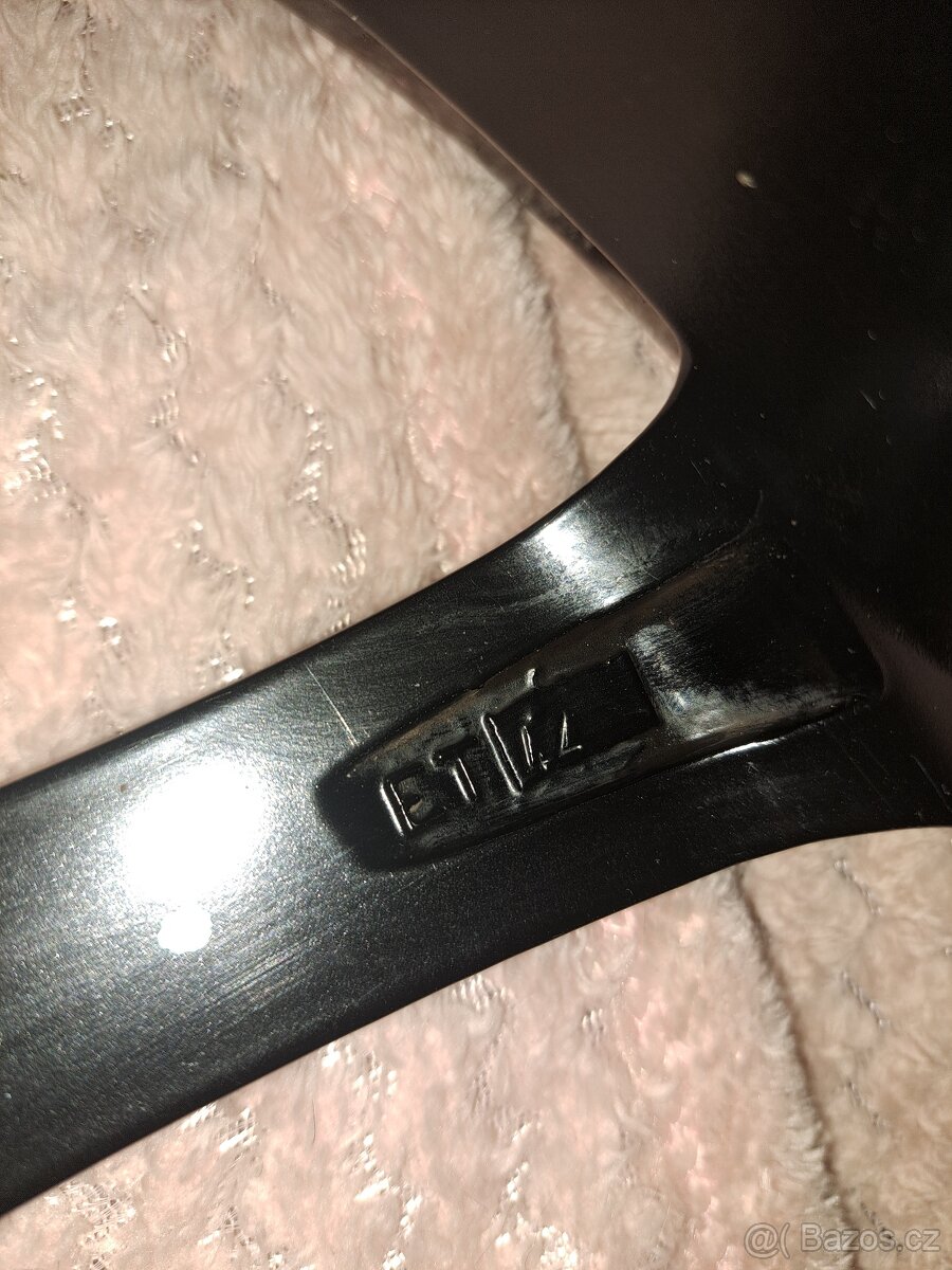 Alu kola R20 5×114,3 - 6