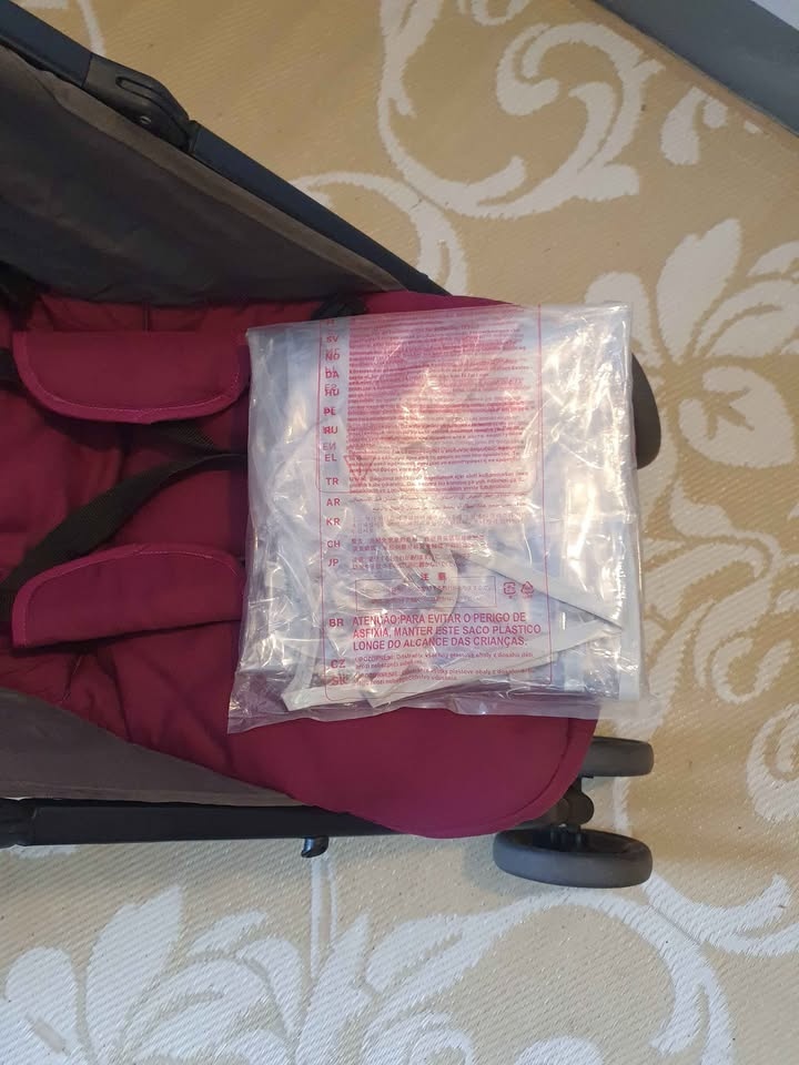 Prodám kočárek/golfky Joie - 6