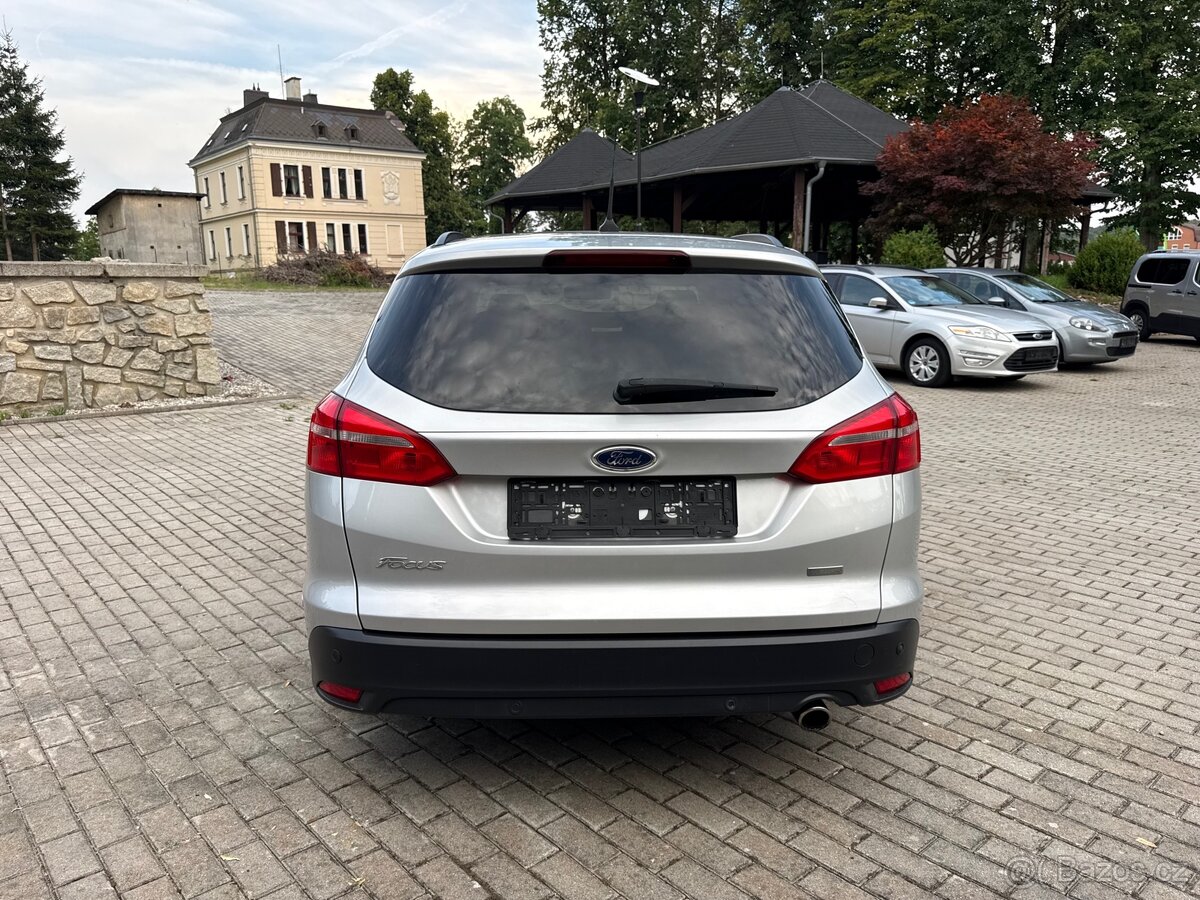 FORD FOCUS 1.5i 110kW TOURNIER COOL&CONNECT /NAVI/ - 6