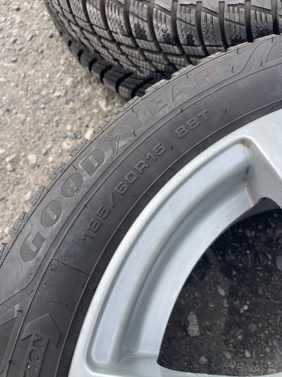 Zimní sada 5x100 DEZENT 185/60/15 ET38 Rapid - 6