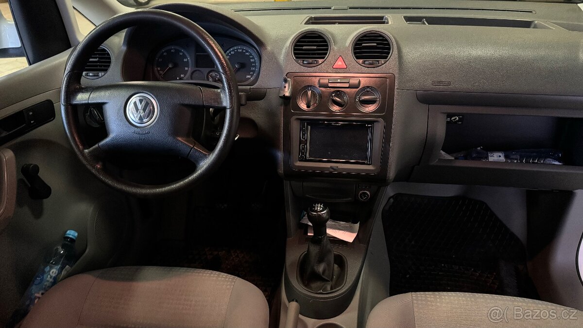 VW Caddy Life 5 míst 1.4 16v krásný stav - 6