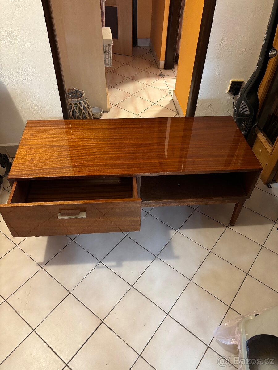 Retro nábytek - 6