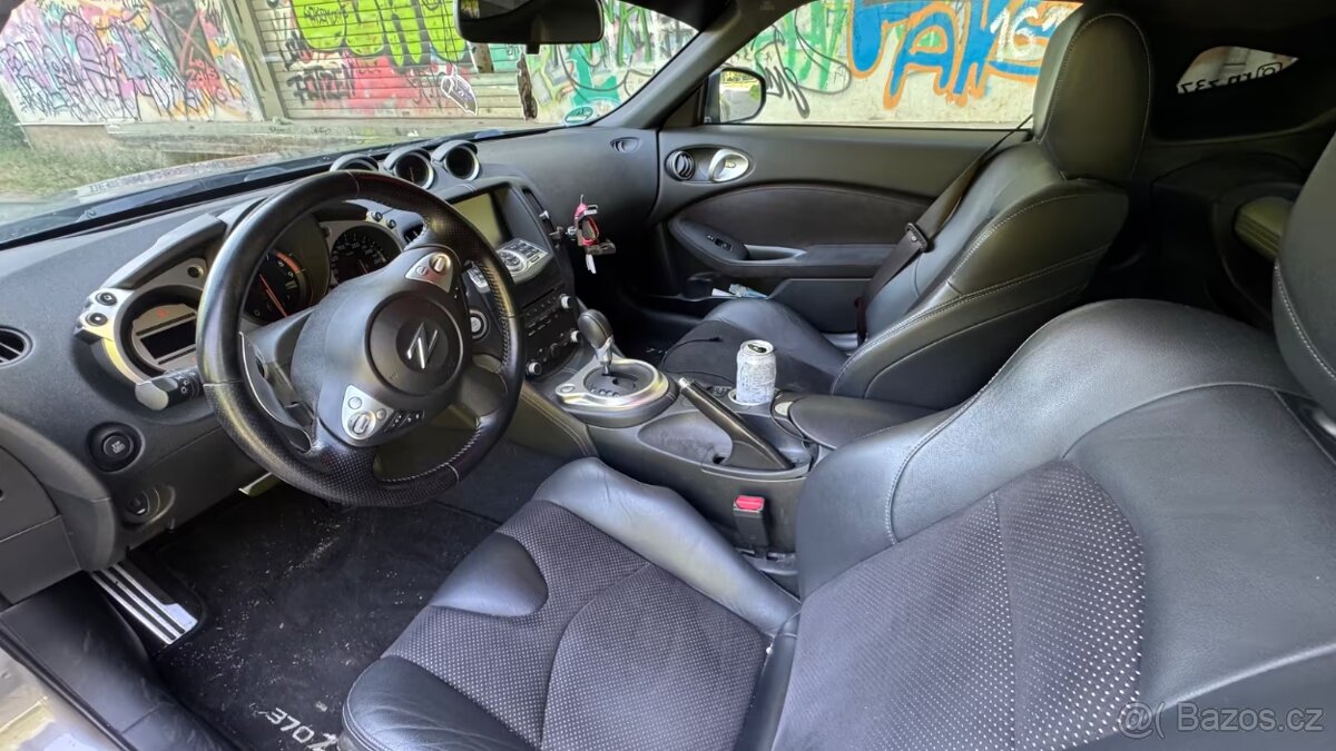 Nissan 370z - 6