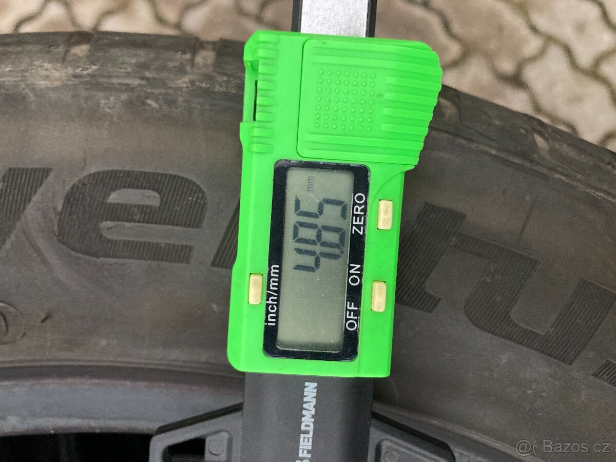 Sada letních pneu Hankook 225/50/17, cca 5 mm - 6