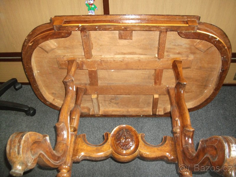 nádherný dřevěný stůl, chalupa, mozaika ze dřeva na desce - 6