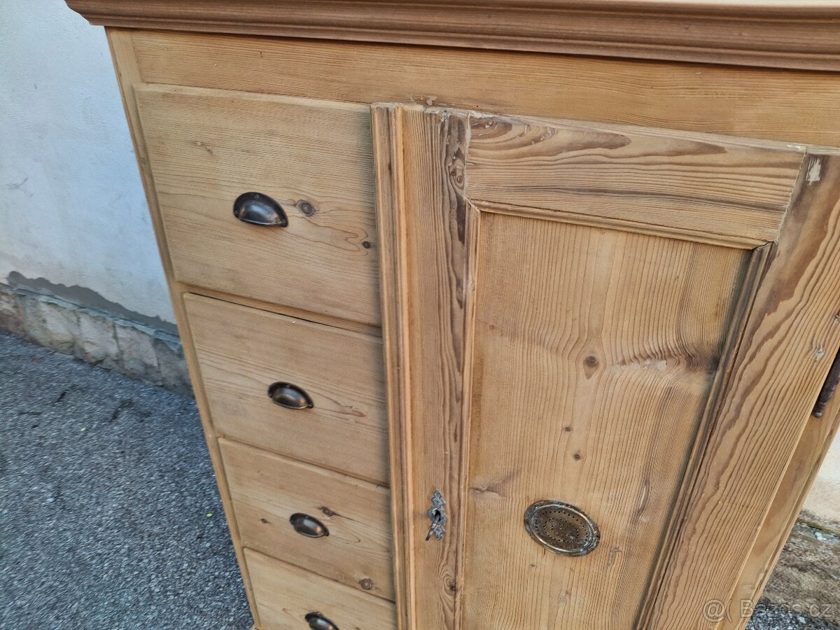 STAROŽITNÁ CHLEBOVKA PO ODBORNÉ RENOVACI - 6