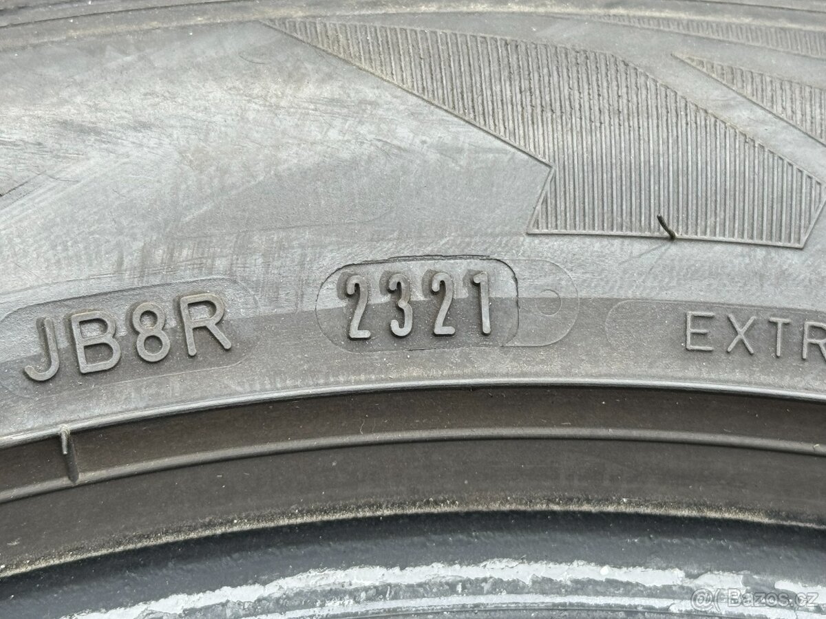 245/45 R18 - 6