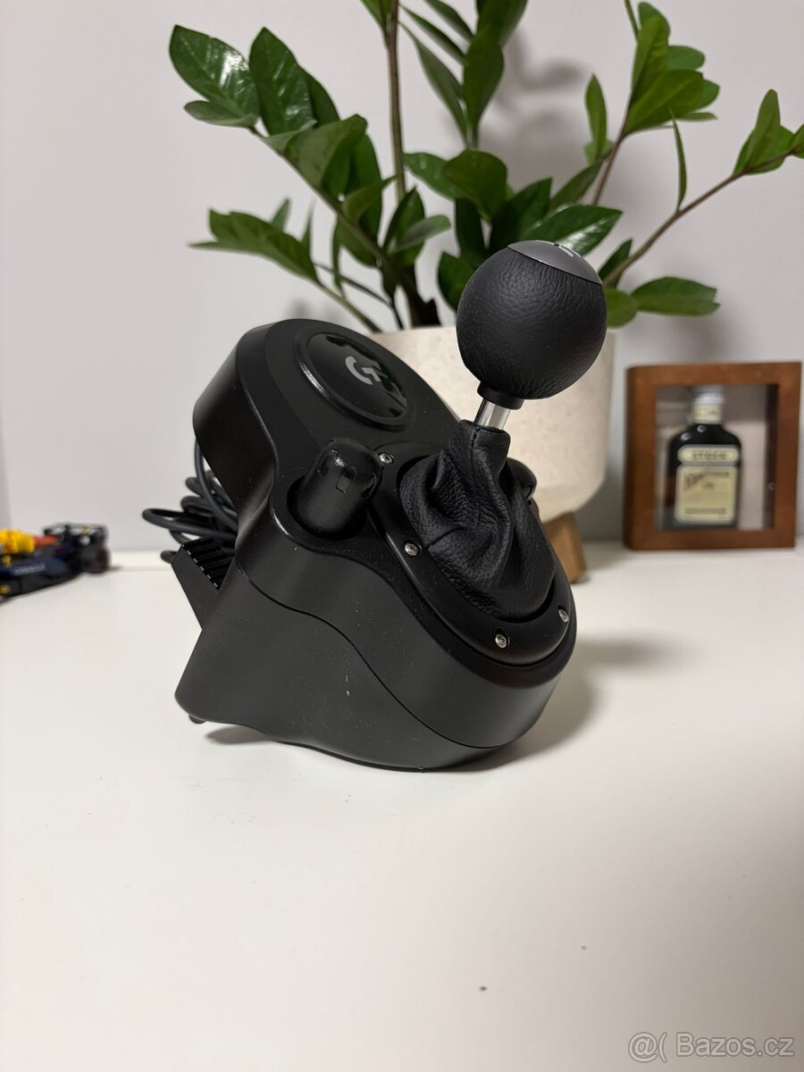 herní volant Logitech G920 s řadicí pákou Logitech Driving - 6