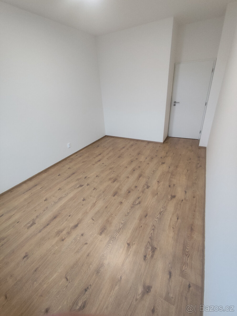 Pronájem bytu 2+kk 60 m² Císařského pluku, Opava - Předměstí - 6