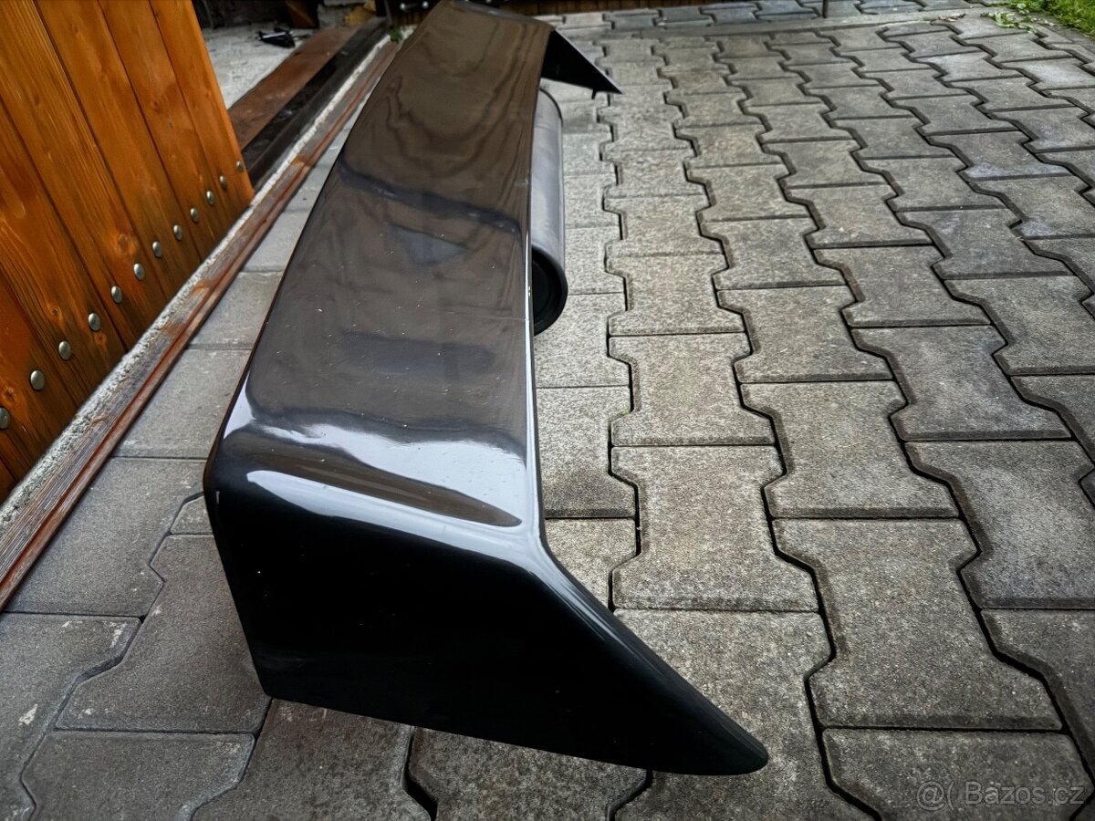 Originál křídlo BMW E30 M3 - 6