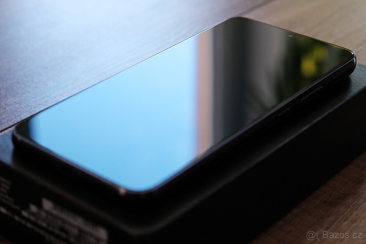 Samsung S22+ (8/128GB) - 6