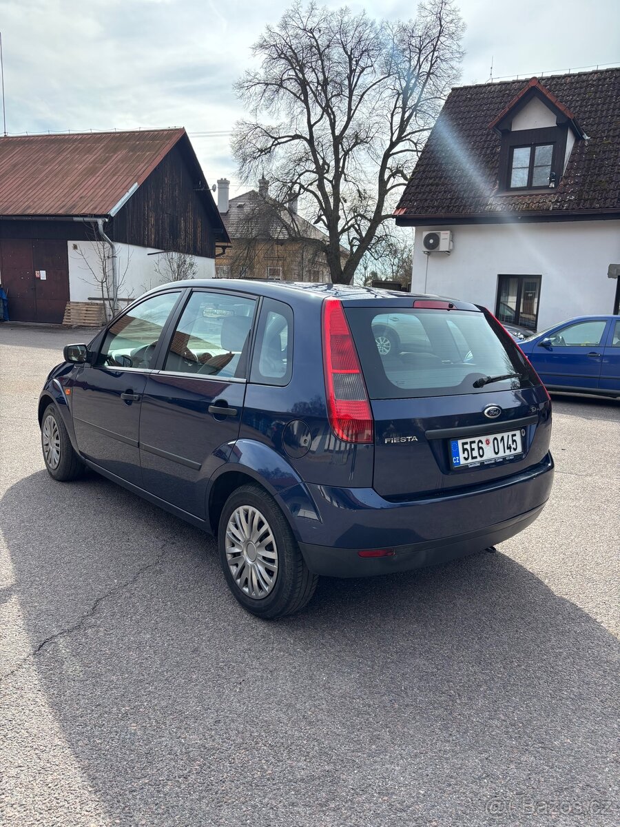 Ford fiesta 1.3 - 6