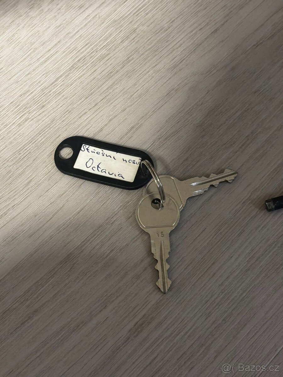 Příčníky Škoda Octavie 2 - 6