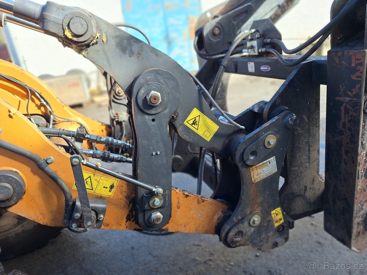 Case 621G XT - kloubový kolový nakladač 14t - 6