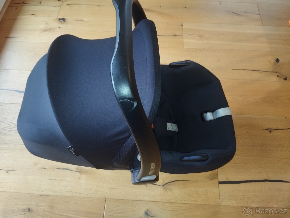 Maxi Cosi autosedačka Cabrio Fix i-Size + základna - 6