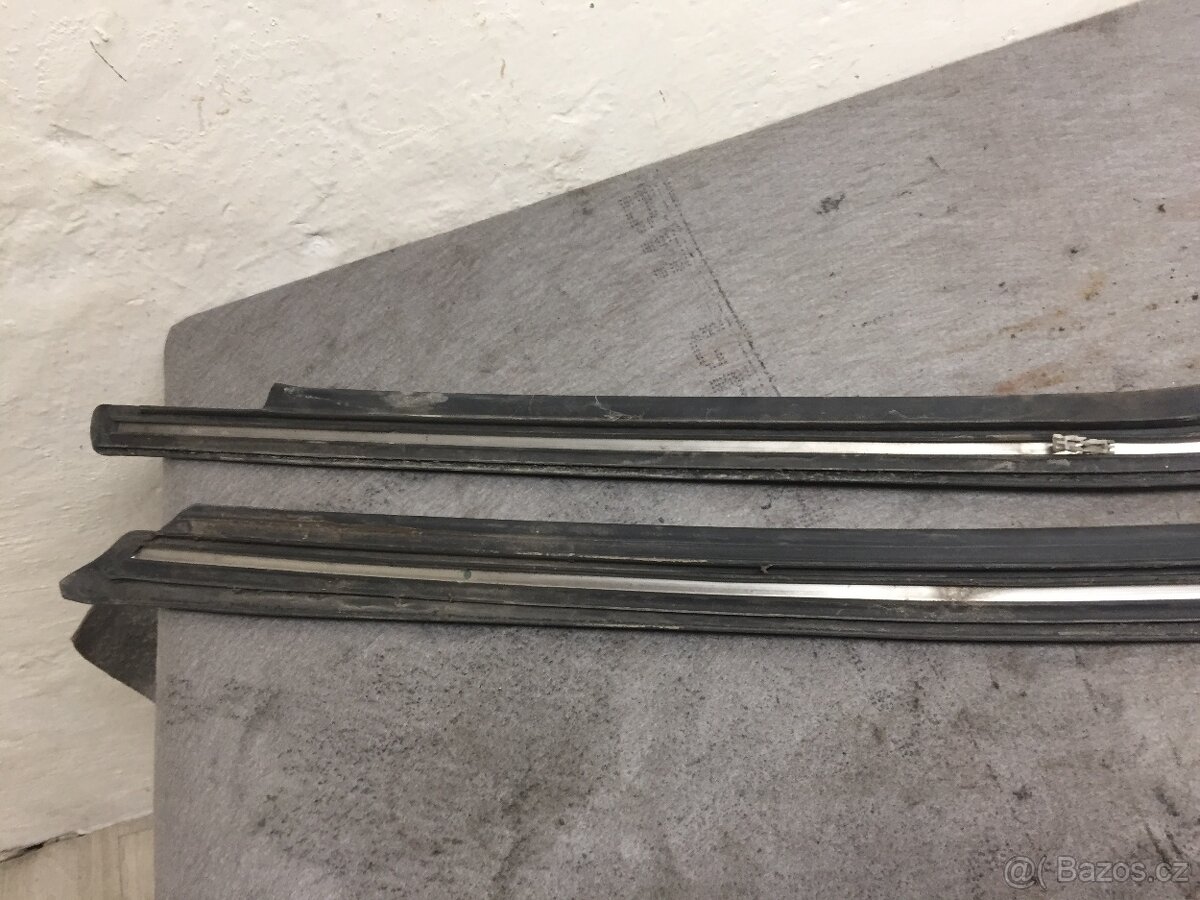 ŠKODA FELICIA PICK-UP 1995-2002 - LIŠTY NAD DVEŘE - 6