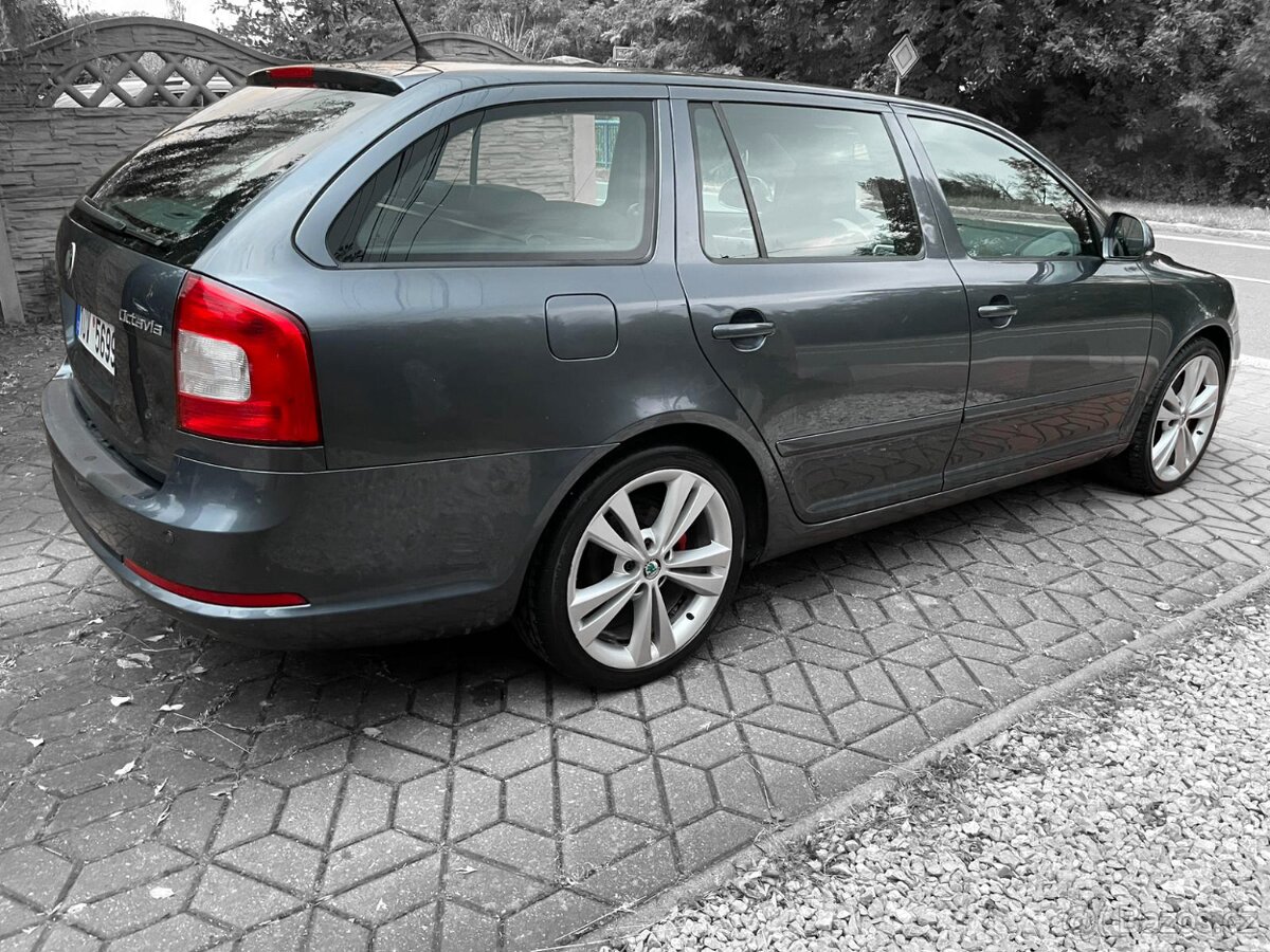 Škoda Octavia 2.0 RS 197k KŮŽE NEBOURÁNO - 6