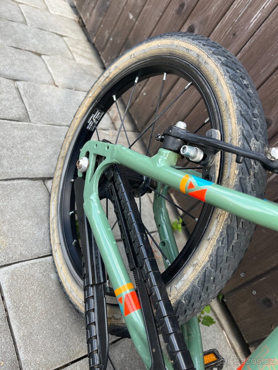 ACADEMY, vel. 16 - 6