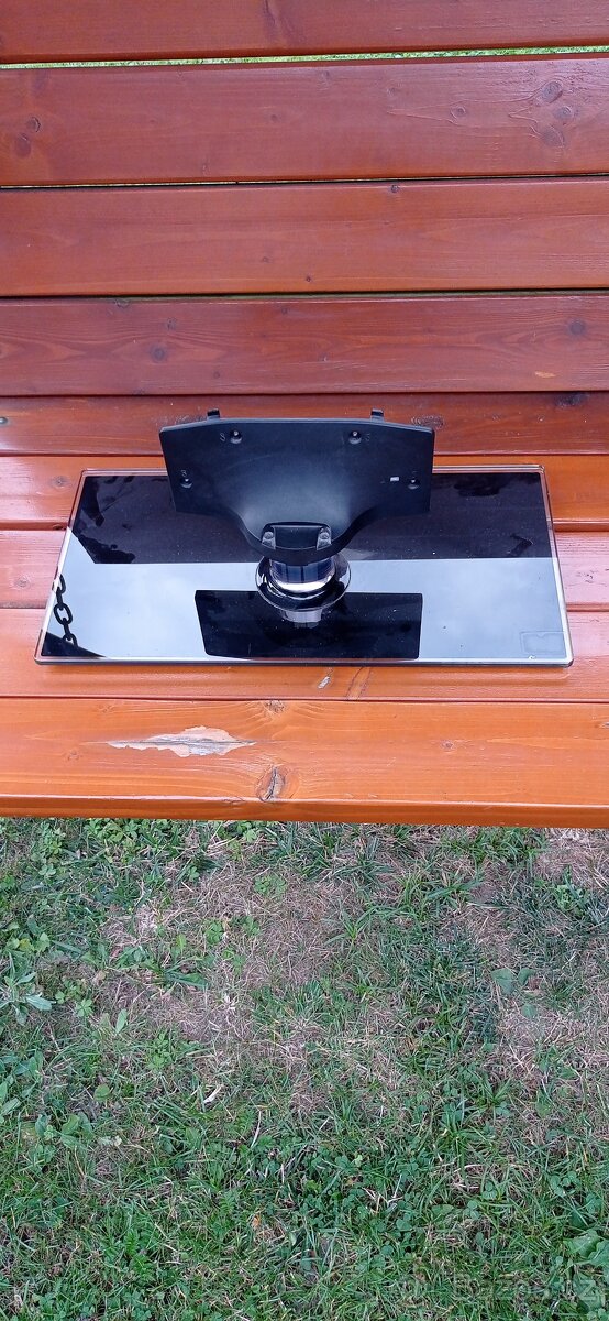 Stojany na televize Samsung - 6