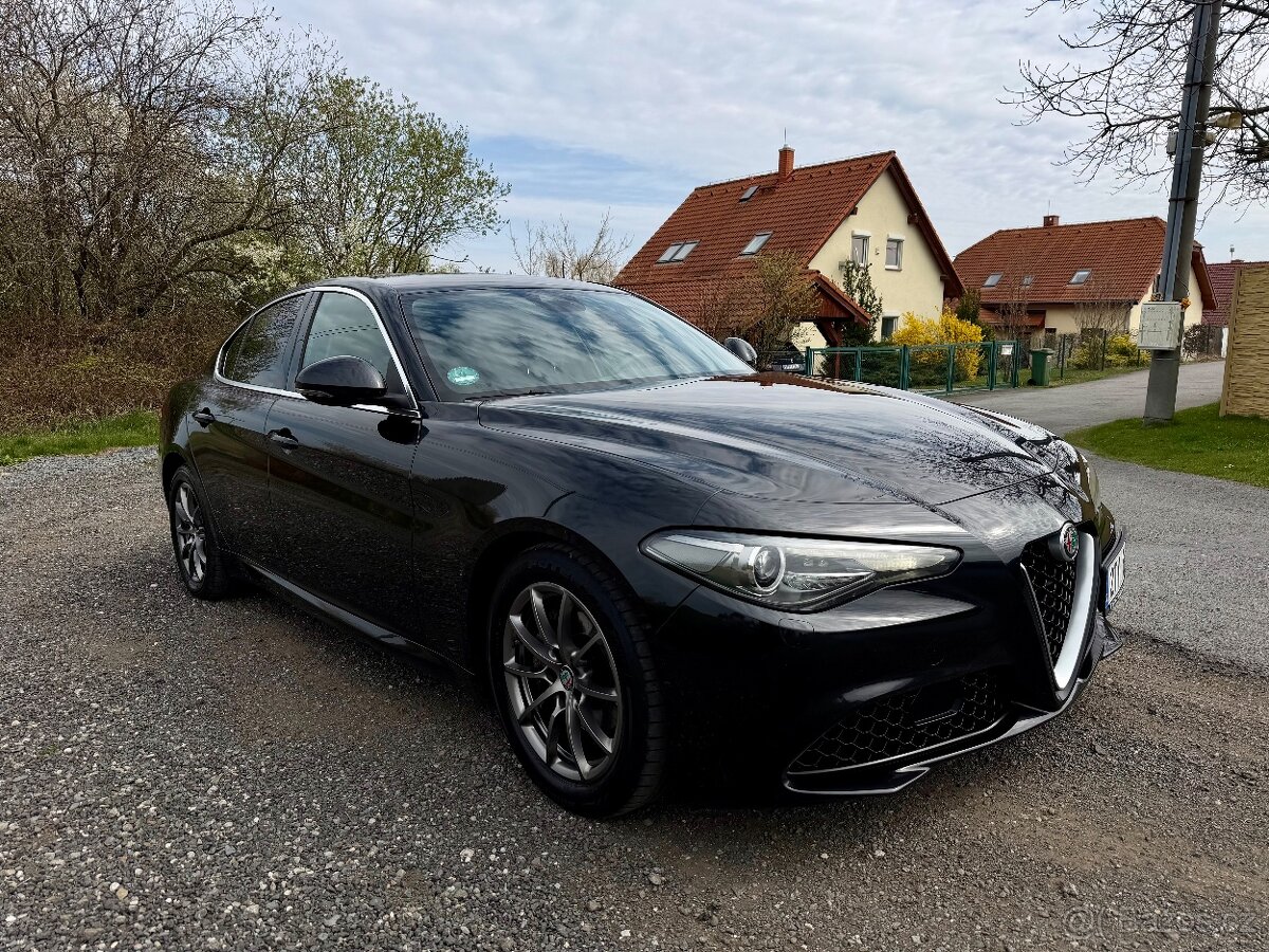 Alfa Romeo Giulia 2.2 JTDM Basis Nebourané Servisováno - 6