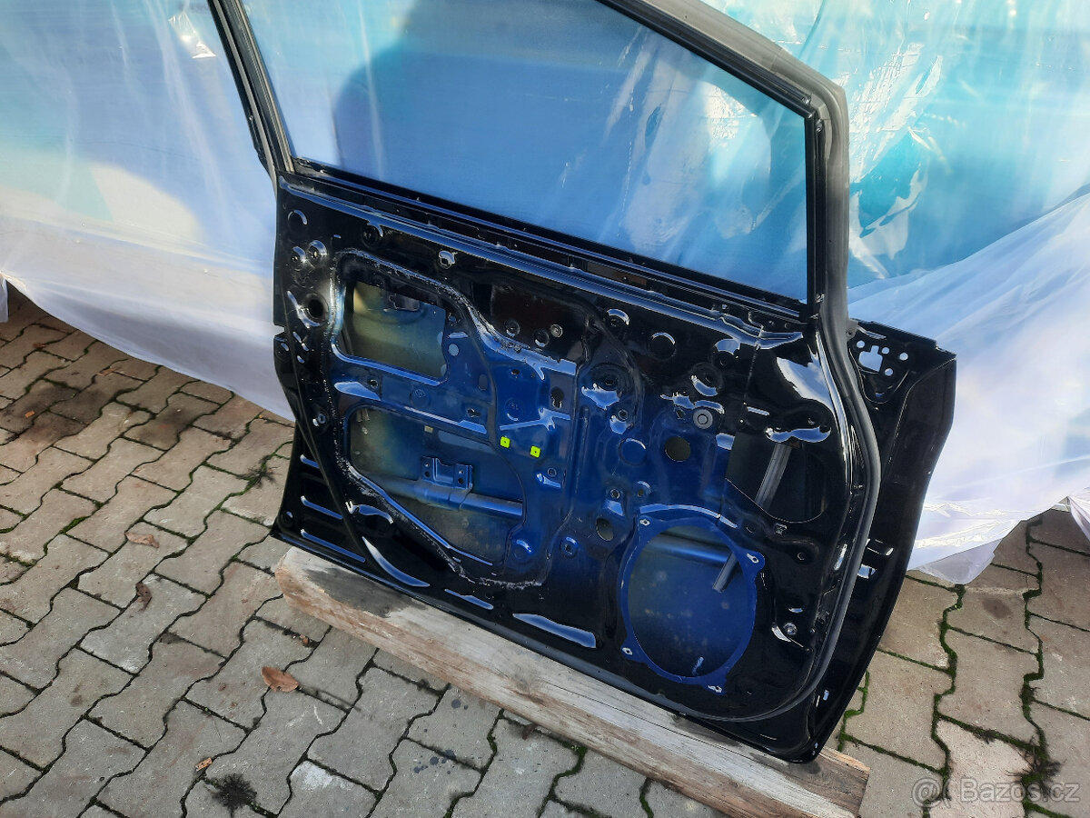Levé přední dveře Toyota Prius 2012 - 6