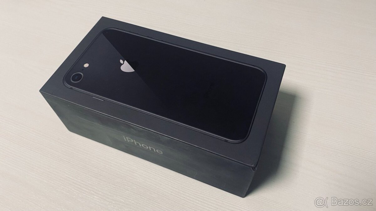 iPhone 8 - cosmic black - 6