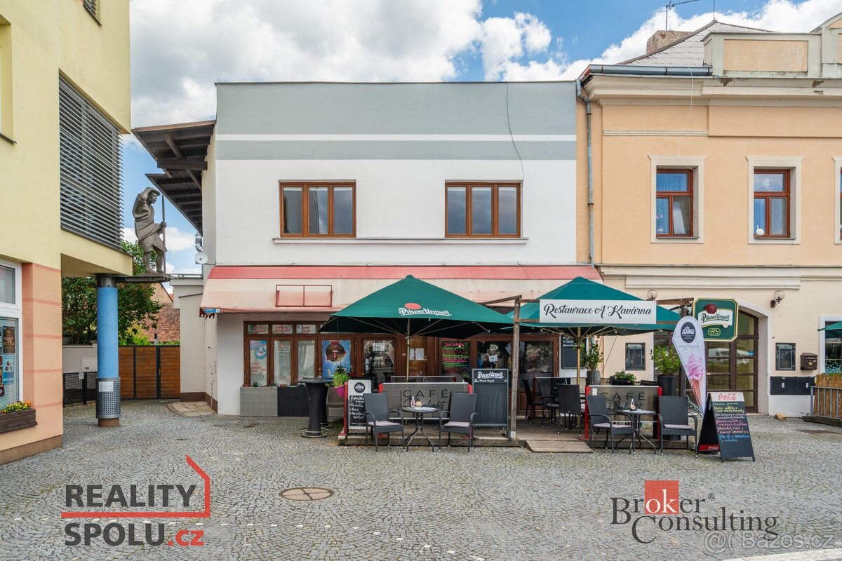 Prodej, komerční/restaurace, 110.79 m2, Masarykovo náměstí 2 - 6