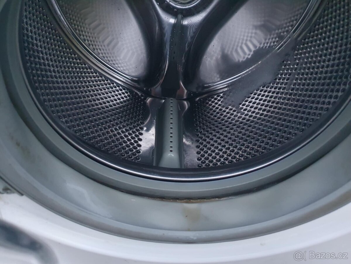 PRACKA WHIRLPOOL,BOCNI PLNENI,6KG,DISPLEJ,PLNE FUNKCNI,A+ - 6