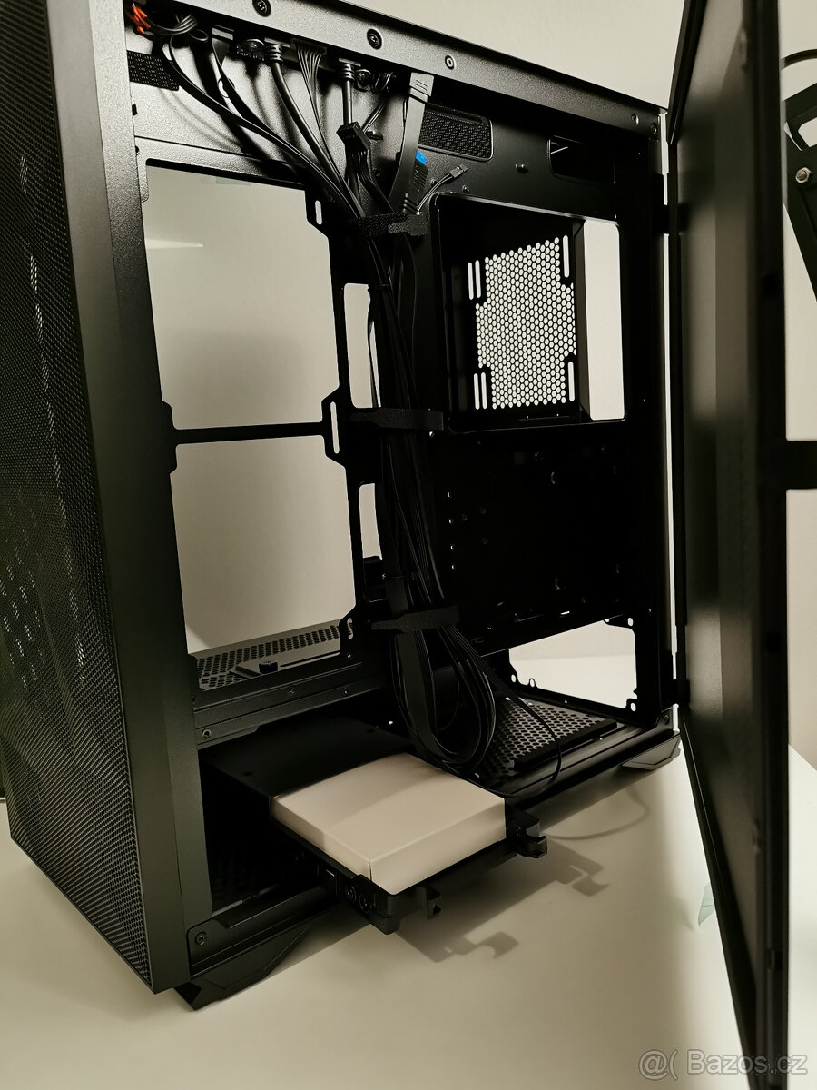 Nová PC skříň CZC.Gaming Lantern bez ventilátoru, záruka - 6