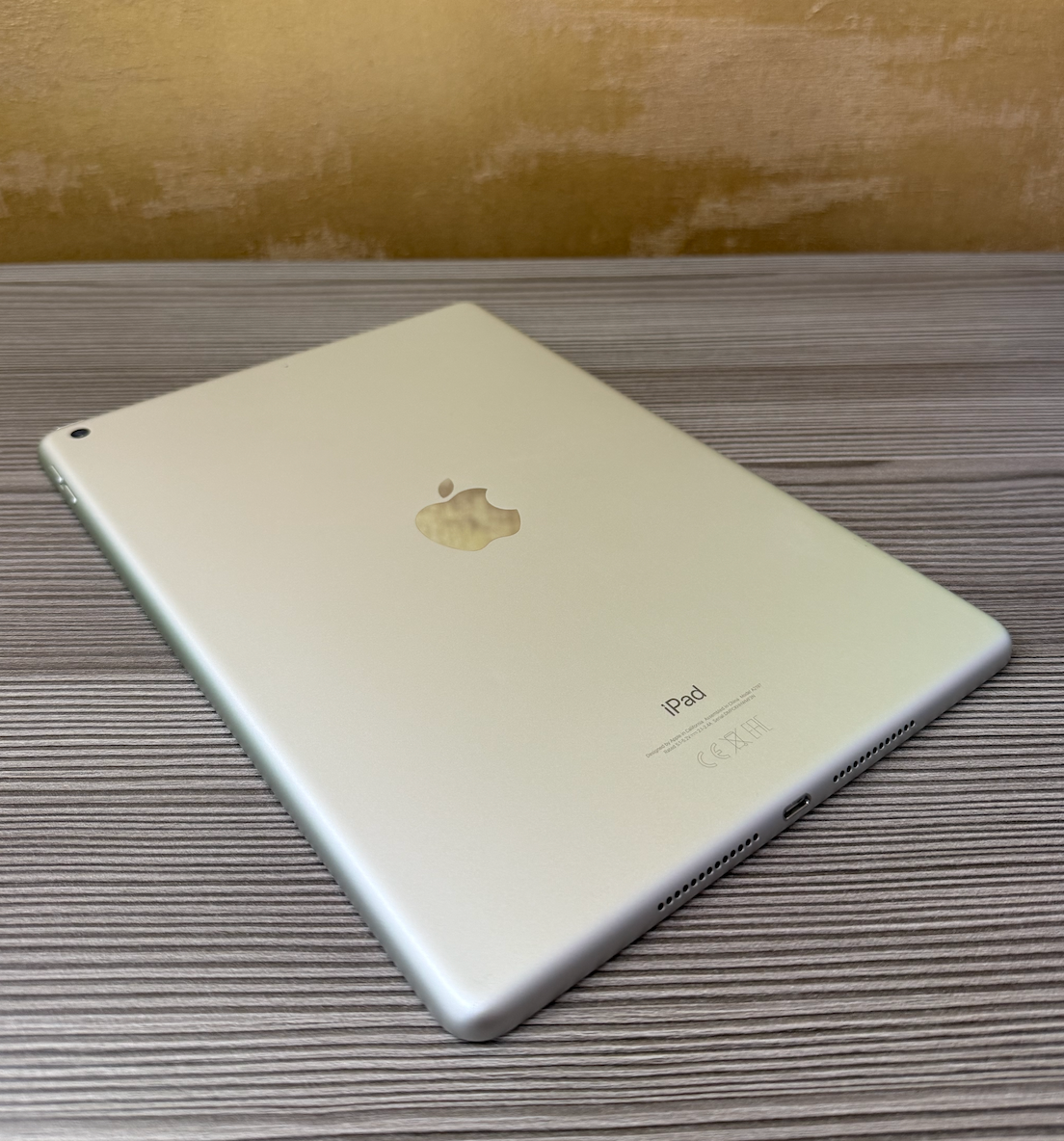 Apple iPad 7 32GB stříbrný, top stav - 6