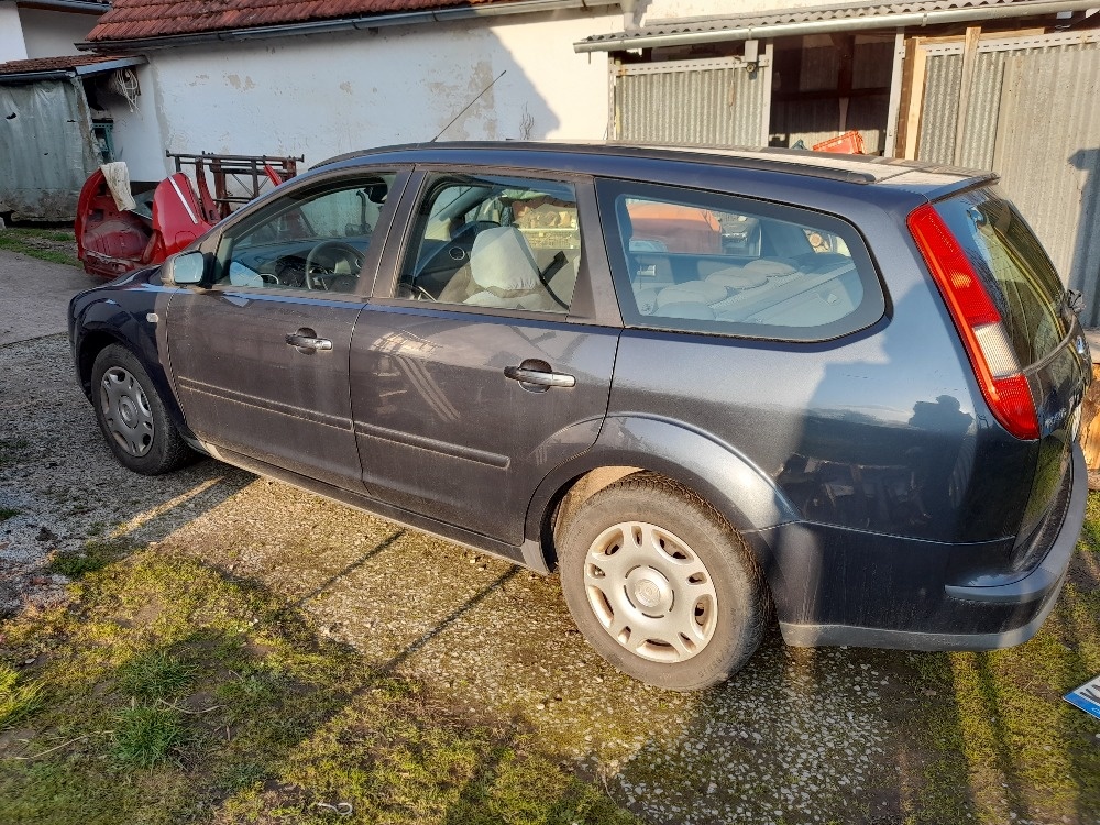 Ford Focus 1.6 TDCI - 6