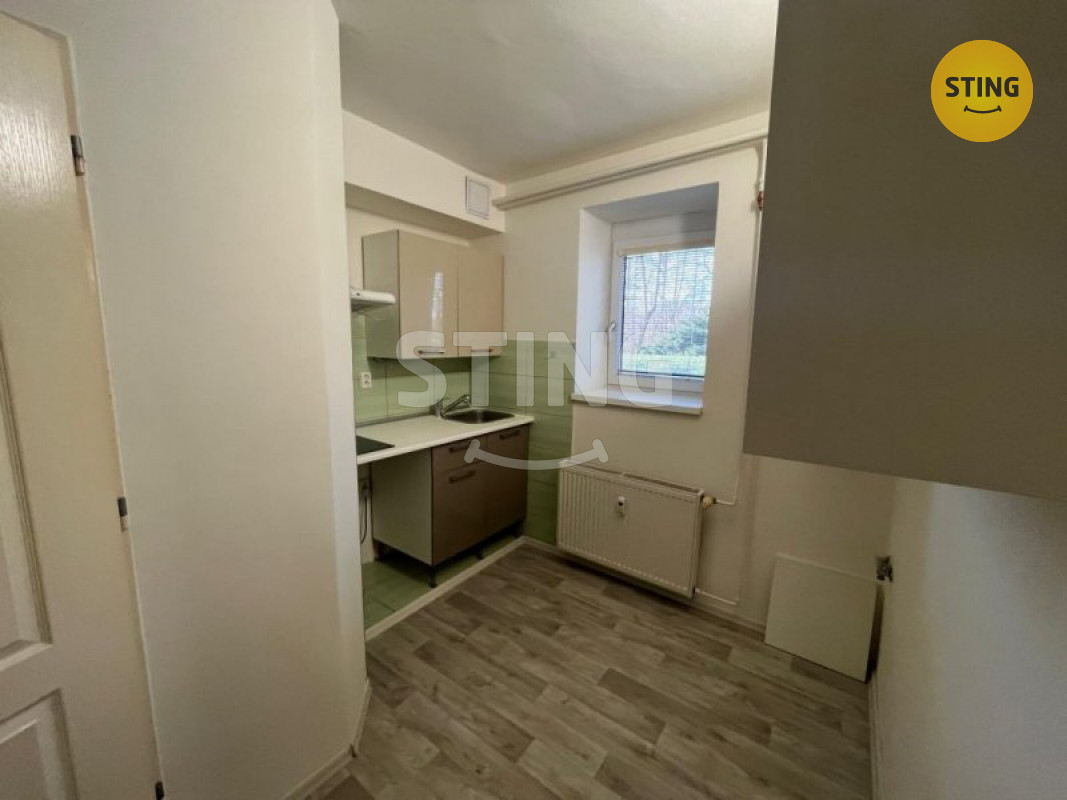 Pronájem malého, suterénního bytu., 134050 - 6