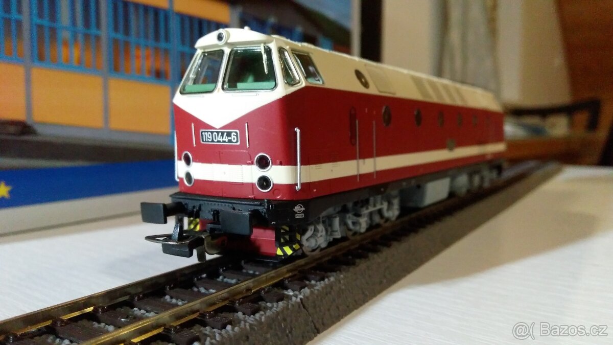 Prodám Lokomotivy Ho a Osobní motorový vlak HO - 6