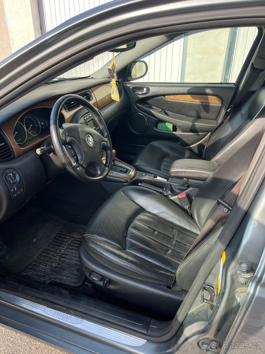 Jaguar X-Type V6 - 2.0 Executive - 6