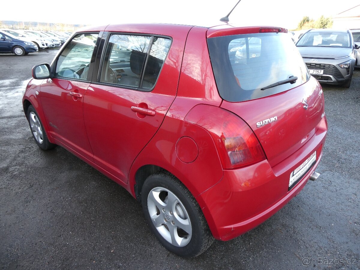 Suzuki Swift 1.3i 68 kW 4x4, klima, serviska - 6