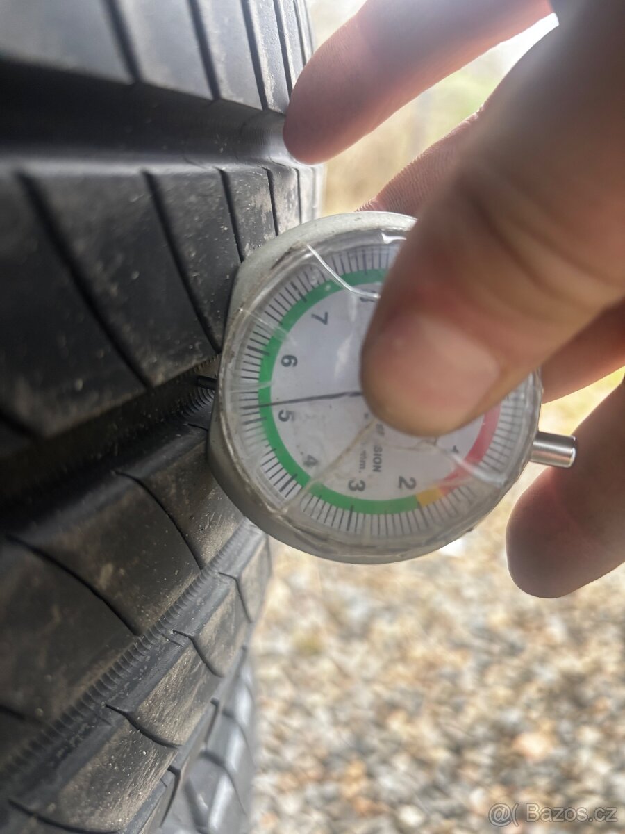 225/45/17 letní pneu - 6