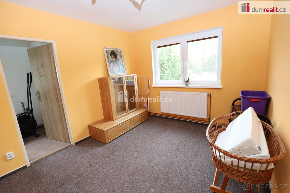 Pěkný rodinný dům 4+1 s garáží, sklepem, půdou v Kraslicích - 6