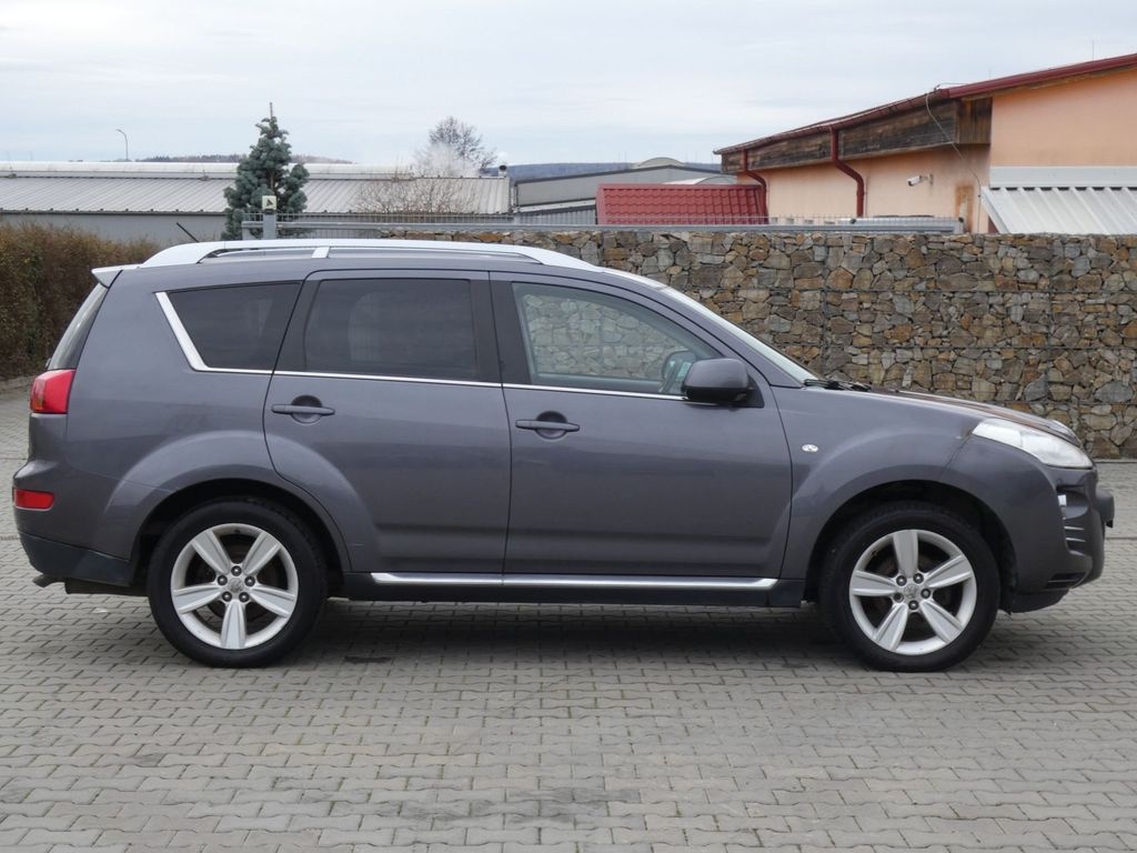 Peugeot 4007 2.2 HDI 7míst, 4x4, kůže - 6