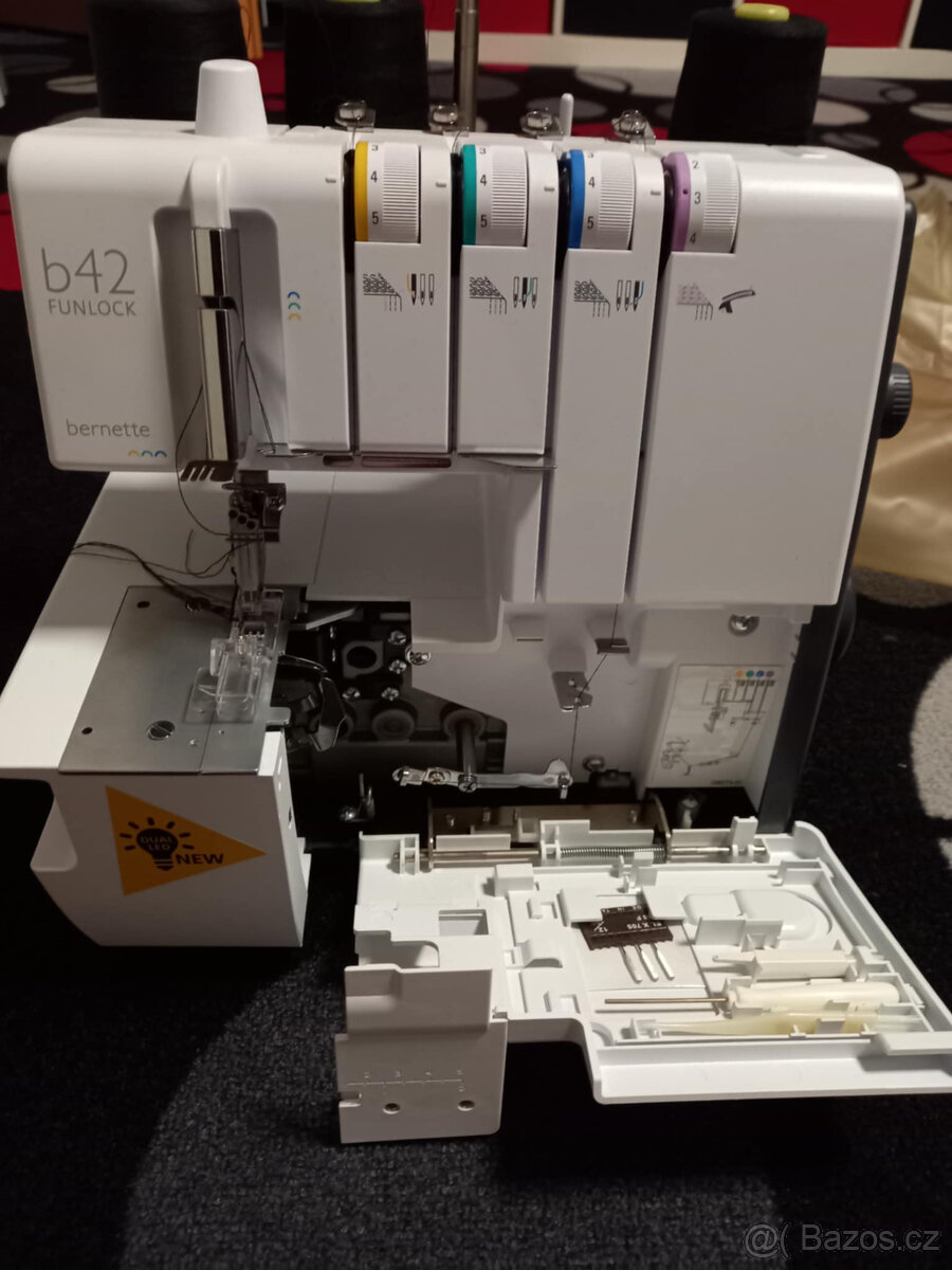 Šicí stroj Coverlock Bernette b42 Funlock - 6