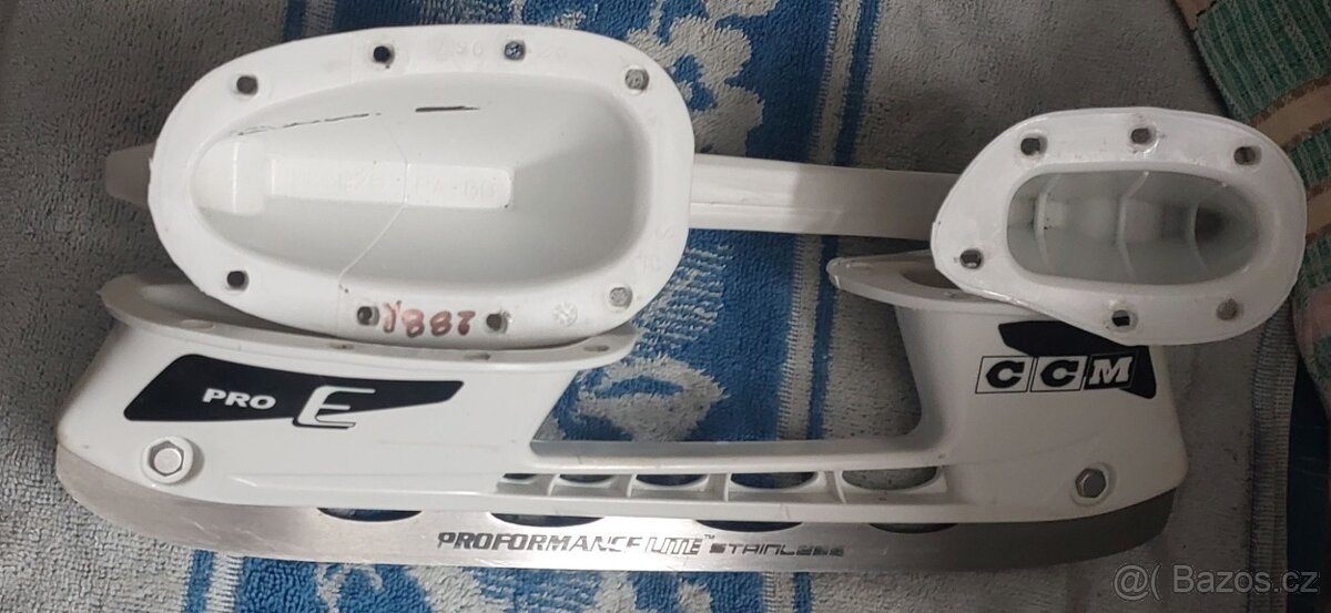 Hokejové brusle - 6