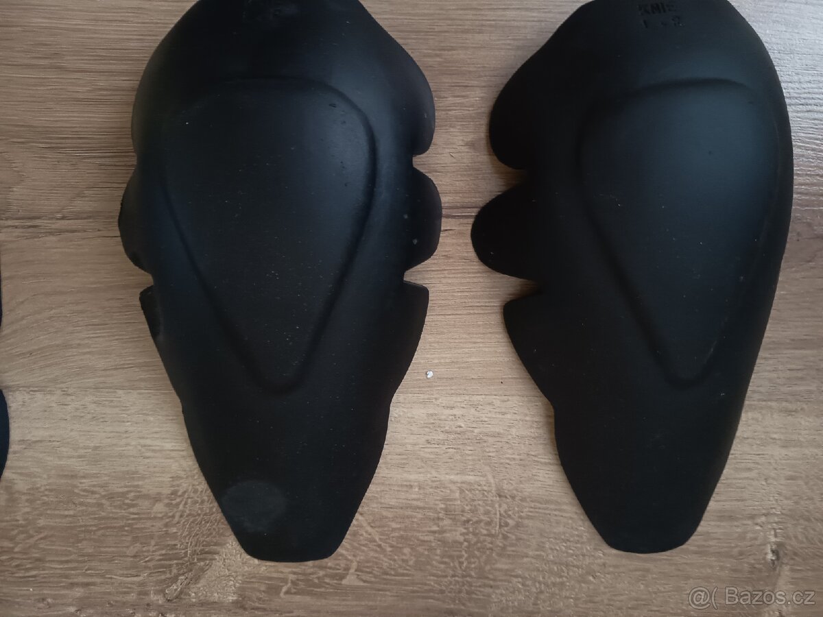 Chrániče kolen a kyčlí a ramen - 6