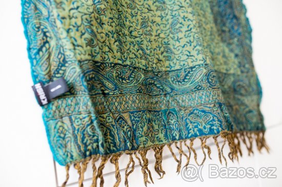 PRODÁM VLNĚNÝ ŠÁTEK KRISCH 100% WOOL - 6