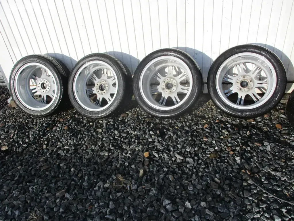 ALU kola BMW F11 8+9x18 ET24 - 6